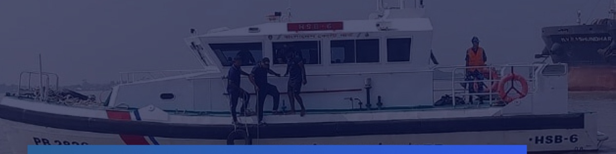 В результате трехстороннего столкновения в порту Монгла Рыбак пропал без вести